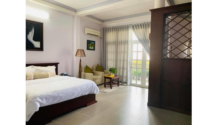 Bán Nhà Gần Chợ, Trường Học, Công Viên, Ở Ngay, Giá Tốt